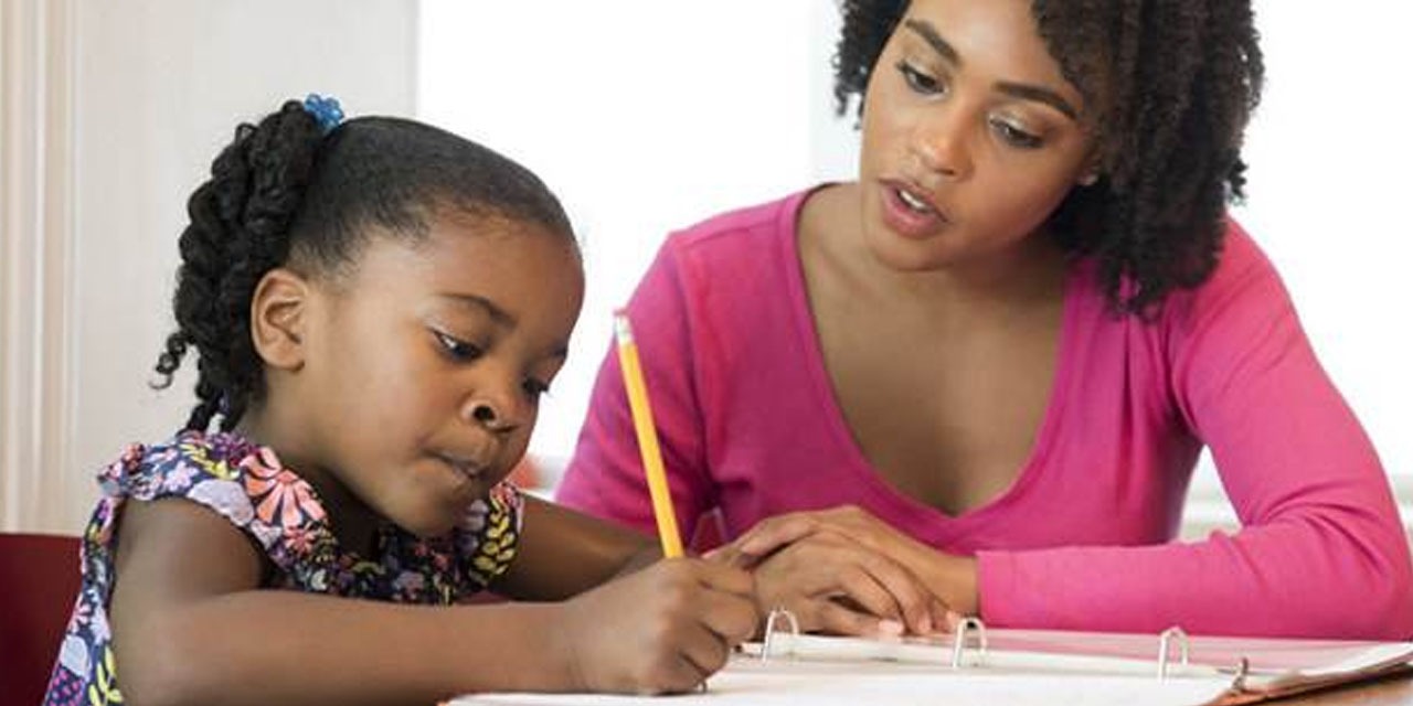 Cinq façons d’aider votre enfant à mieux réussir à l’école