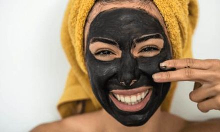 Sept raisons d’utiliser un masque facial au charbon
