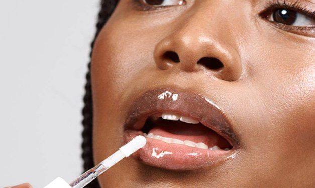 Lip-Blushing: La nouvelle tendance beauté semi-permanente pour des lèvres colorées et gourmandes